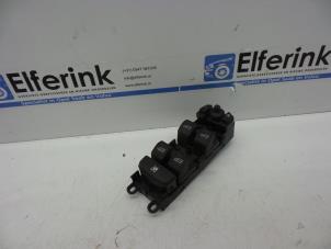 Gebruikte Raam schakelaar elektrisch Volvo XC70 (BZ) 2.4 D5 20V AWD Prijs € 40,00 Margeregeling aangeboden door Auto Demontage Elferink B.V.