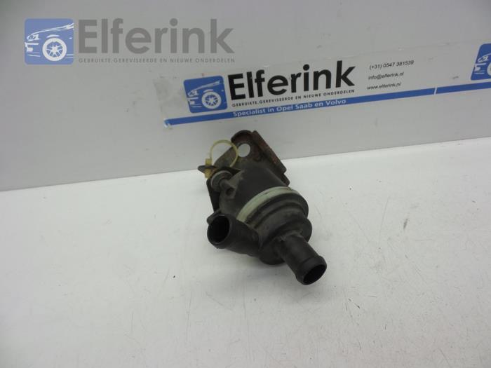 Additional water pump Opel Insignia