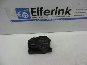 Gebruikte Kachelklep Motor Opel Insignia 1.8 16V Ecotec Prijs € 25,00 Margeregeling aangeboden door Auto Demontage Elferink B.V.