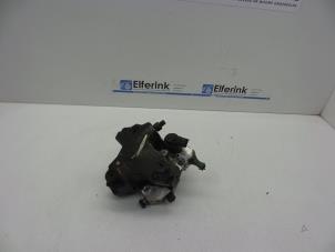 Gebruikte Dieselpomp Volvo XC90 I 2.4 D5 20V Prijs € 100,00 Margeregeling aangeboden door Auto Demontage Elferink B.V.