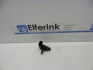 Gebruikte Sensor Nokkenas Saab 9-3 Sport Estate (YS3F) 1.9 TTiD 16V Prijs € 25,00 Margeregeling aangeboden door Auto Demontage Elferink B.V.