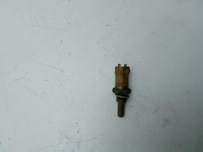 Gebruikte Temperatuursensor Motor Saab 9-3 I (YS3D) 2.2 TiD 16V Prijs € 25,00 Margeregeling aangeboden door Auto Demontage Elferink B.V.
