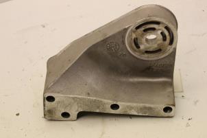 Gebruikte Motorsteun Saab 9-5 Prijs € 25,00 Margeregeling aangeboden door Auto Demontage Elferink B.V.