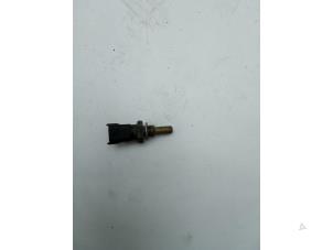 Gebruikte Motor Temperatuursensor Saab 9-5 (YS3E) 2.2 TiD 16V Prijs € 25,00 Margeregeling aangeboden door Auto Demontage Elferink B.V.