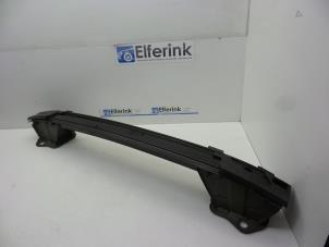Gebruikte Bumperbalk achter Volvo S90 II 2.0 D4 16V Prijs € 125,00 Margeregeling aangeboden door Auto Demontage Elferink B.V.