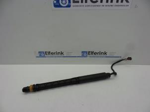 Gebruikte Gasdemper rechts-achter Volvo S90 II 2.0 D4 16V Prijs € 185,00 Margeregeling aangeboden door Auto Demontage Elferink B.V.