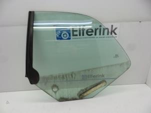 Gebruikte Ruit 2Deurs links-achter Saab 9-3 I (YS3D) 2.0 S Turbo 16V Prijs € 75,00 Margeregeling aangeboden door Auto Demontage Elferink B.V.