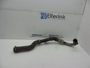 Gebruikte Intercooler Buis Volvo V60 I (FW/GW) 1.6 T3 16V Prijs € 50,00 Margeregeling aangeboden door Auto Demontage Elferink B.V.