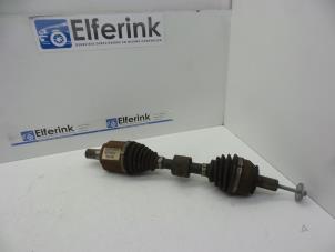 Gebruikte Steekas links-voor Volvo V60 I (FW/GW) 2.4 D6 20V Plug-in Hybrid AWD Prijs € 100,00 Margeregeling aangeboden door Auto Demontage Elferink B.V.