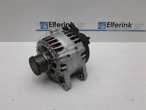 Gebruikte Dynamo Opel Corsa F (UB/UH/UP) 1.2 Turbo 12V 100 Prijs € 150,00 Margeregeling aangeboden door Auto Demontage Elferink B.V.