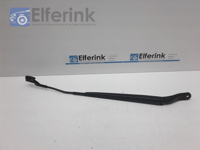 Wiper arm  Elferink - Specialist in Opel, Saab and Volvo
