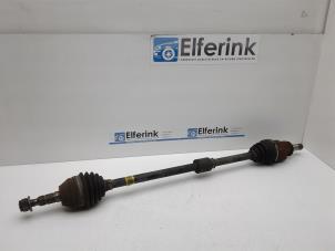 Gebruikte Aandrijfas rechts-voor Opel Meriva 1.4 Turbo 16V ecoFLEX Prijs € 50,00 Margeregeling aangeboden door Auto Demontage Elferink B.V.