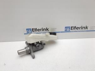 Gebruikte Hoofdremcilinder Volvo XC40 (XZ) 2.0 T5 16V AWD Prijs € 50,00 Margeregeling aangeboden door Auto Demontage Elferink B.V.