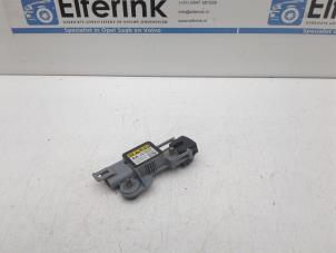 Gebruikte Airbag Sensor Saab 9-3 II (YS3F) 2.0T 16V Prijs € 40,00 Margeregeling aangeboden door Auto Demontage Elferink B.V.