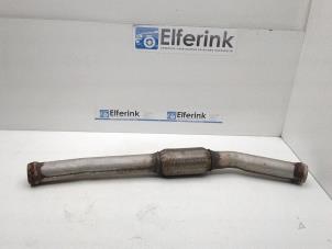 Gebruikte Uitlaat Tussenpijp Saab 9-3 I (YS3D) 2.0t 16V Prijs € 25,00 Margeregeling aangeboden door Auto Demontage Elferink B.V.