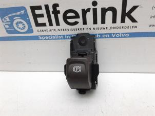 Gebruikte Handrem schakelaar Opel Insignia 2.8 V6 Turbo 24V 4x4 Ecotec Prijs € 25,00 Margeregeling aangeboden door Auto Demontage Elferink B.V.