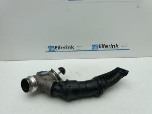Gebruikte Turbo Pijp Volvo V90 Cross Country (PZ) 2.0 D5 16V AWD Prijs € 65,00 Margeregeling aangeboden door Auto Demontage Elferink B.V.
