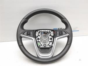 Gebruikte Stuurwiel Opel Insignia Sports Tourer 2.0 Turbo 16V Ecotec Prijs € 50,00 Margeregeling aangeboden door Auto Demontage Elferink B.V.