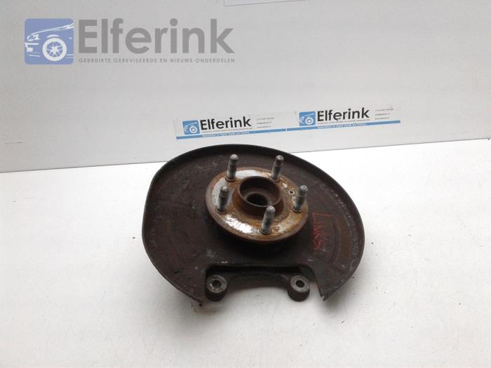 Fusee links-achter Opel Insignia