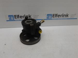 Gebruikte Stuurpomp Saab 900 II (YS3D) 2.0 SE Turbo 16V Prijs € 75,00 Margeregeling aangeboden door Auto Demontage Elferink B.V.