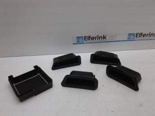 Gebruikte Diversen Volvo V60 I (FW/GW) 1.6 T3 16V Prijs € 25,00 Margeregeling aangeboden door Auto Demontage Elferink B.V.