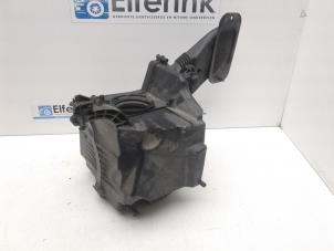 Gebruikte Luchtfilterhuis Volvo V50 (MW) 1.6 D 16V Prijs € 50,00 Margeregeling aangeboden door Auto Demontage Elferink B.V.