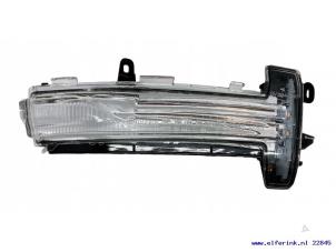 Nieuwe Knipperlicht spiegel rechts Volvo XC60 Prijs € 36,30 Inclusief btw aangeboden door Auto Demontage Elferink B.V.