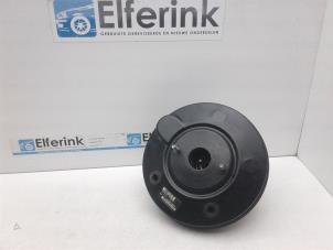 Gebruikte Rembooster Volvo V40 (MV) 1.6 D2 Prijs € 75,00 Margeregeling aangeboden door Auto Demontage Elferink B.V.