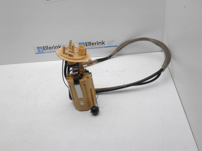 Gebruikte Tank element Pomp Volvo XC90 I 2.4 D5 20V Prijs € 75,00 Margeregeling aangeboden door Auto Demontage Elferink B.V.