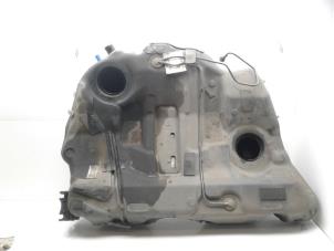 Gebruikte Tank Volvo XC90 I 2.4 D5 20V Prijs € 75,00 Margeregeling aangeboden door Auto Demontage Elferink B.V.
