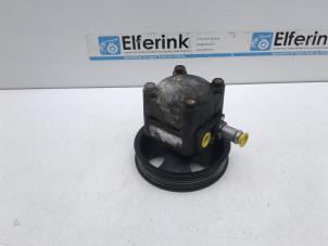 Gebruikte Pomp Servo Volvo V70 (GW/LW/LZ) 2.5 10V Prijs € 75,00 Margeregeling aangeboden door Auto Demontage Elferink B.V.