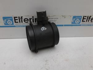 Gebruikte Luchtmassameter Saab 9-5 (YS3E) 3.0 TiD V6 24V Prijs € 65,00 Margeregeling aangeboden door Auto Demontage Elferink B.V.