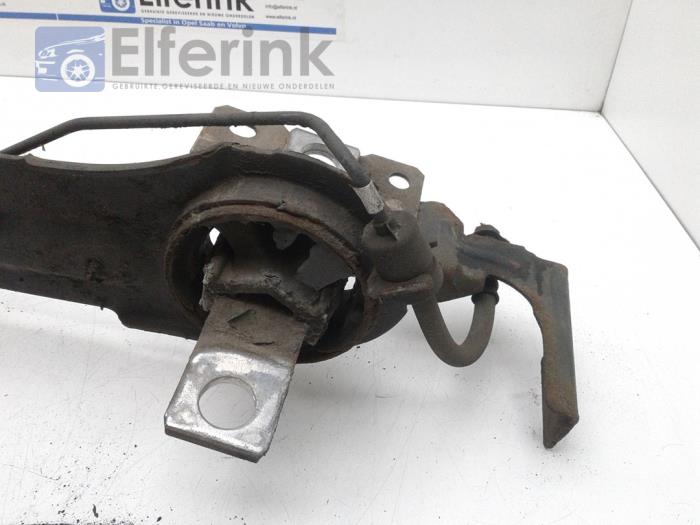Knuckle, rear right Volvo XC70