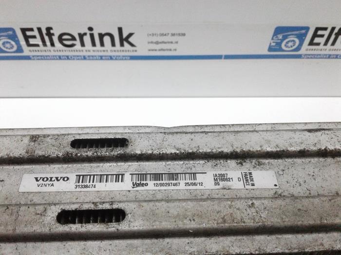 Intercooler van een Volvo XC70 (BZ) 2.4 D 20V AWD 2012