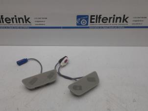 Gebruikte Microfoon Volvo V90 Cross Country (PZ) 2.0 D4 16V AWD Prijs € 30,00 Margeregeling aangeboden door Auto Demontage Elferink B.V.