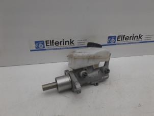 Gebruikte Hoofdremcilinder Volvo V90 Cross Country (PZ) 2.0 D4 16V AWD Prijs € 75,00 Margeregeling aangeboden door Auto Demontage Elferink B.V.