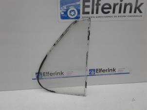 Gebruikte Driehoeks Ruit rechts-achter Saab 99 Prijs € 25,00 Margeregeling aangeboden door Auto Demontage Elferink B.V.