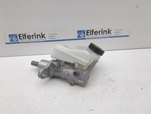 Gebruikte Hoofdremcilinder Volvo V90 Cross Country (PZ) 2.0 T5 16V AWD Prijs € 65,00 Margeregeling aangeboden door Auto Demontage Elferink B.V.