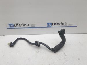 Gebruikte Slang (diversen) Volvo V90 Cross Country (PZ) 2.0 T5 16V AWD Prijs € 25,00 Margeregeling aangeboden door Auto Demontage Elferink B.V.