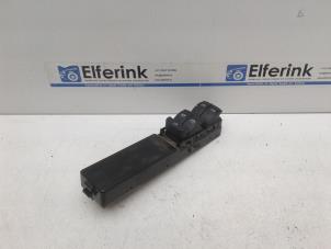 Gebruikte Raam schakelaar elektrisch Saab 9-3 II Sport Sedan (YS3F) 2.0t 16V Prijs € 50,00 Margeregeling aangeboden door Auto Demontage Elferink B.V.