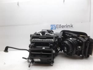 Gebruikte Kachelhuis Volvo XC90 II 2.0 T8 16V Twin Engine AWD Prijs € 400,00 Margeregeling aangeboden door Auto Demontage Elferink B.V.