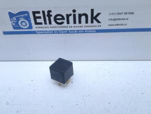 Gebruikte Relais Saab 900 I 2.0i Turbo 16V Prijs € 25,00 Margeregeling aangeboden door Auto Demontage Elferink B.V.