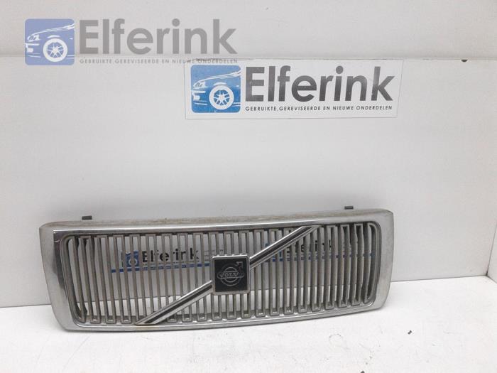 Grille Volvo 9-Serie