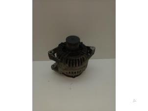 Gebruikte Dynamo Saab 9-5 (YS3E) 3.0 TiD V6 24V Prijs € 50,00 Margeregeling aangeboden door Auto Demontage Elferink B.V.