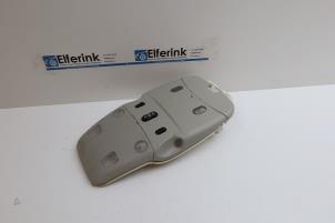 Gebruikte Binnenverlichting voor Saab 9-3 II Sport Sedan (YS3F) 1.9 TiD 16V Prijs € 25,00 Margeregeling aangeboden door Auto Demontage Elferink B.V.