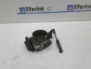 Gebruikte Gasklephuis Volvo 850 Estate 2.5i 10V Prijs € 50,00 Margeregeling aangeboden door Auto Demontage Elferink B.V.