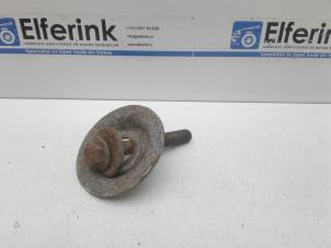 Gebruikte Bouten set Volvo XC90 I 2.4 D5 20V Prijs € 25,00 Margeregeling aangeboden door Auto Demontage Elferink B.V.