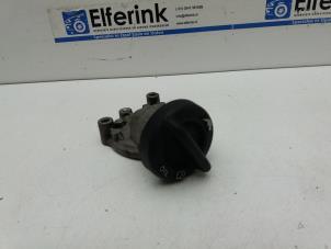 Gebruikte Oliedop Saab 9-5 (YS3G) 2.0 TiD 16V Prijs € 25,00 Margeregeling aangeboden door Auto Demontage Elferink B.V.