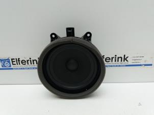 Gebruikte Luidspreker Lynk &amp; Co 01 1.5 PHEV Prijs € 25,00 Margeregeling aangeboden door Auto Demontage Elferink B.V.