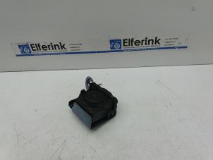 Gebruikte Alarm sirene Lynk &amp; Co 01 1.5 PHEV Prijs € 40,00 Margeregeling aangeboden door Auto Demontage Elferink B.V.